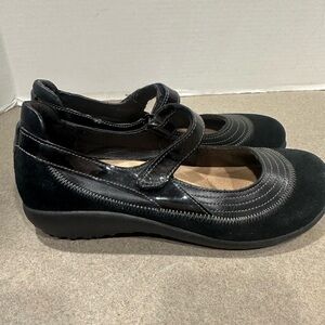 Naot Kirei Women’s Black Suede Mary Jane Shoes EU 39 US 8